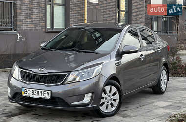 Седан Kia Rio 2013 в Львове