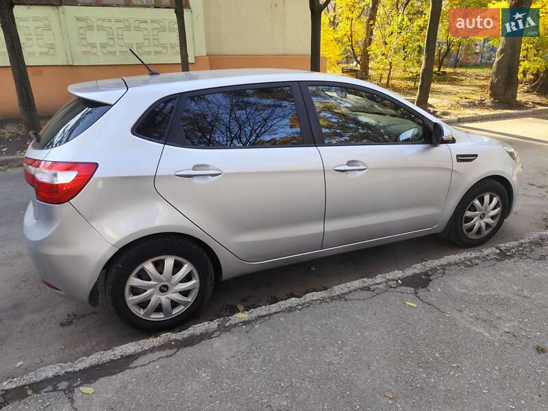 Хетчбек Kia Rio 2013 в Запоріжжі фото 4 Хетчбек Kia Rio 2013 в Запоріжжі