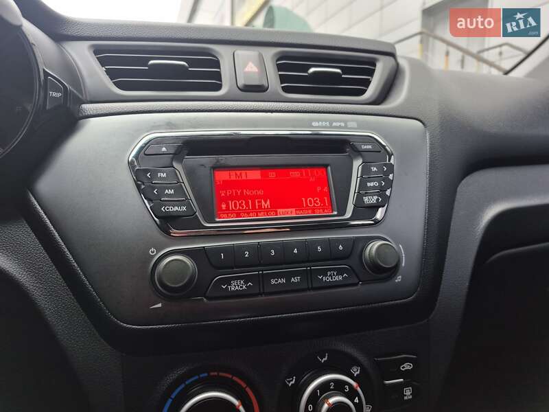 Хэтчбек Kia Rio 2013 в Киеве