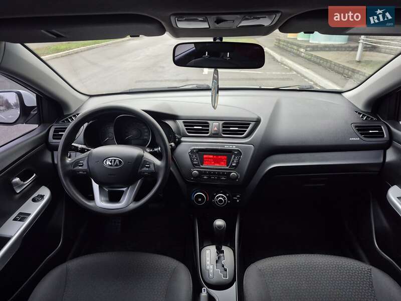 Хэтчбек Kia Rio 2013 в Киеве
