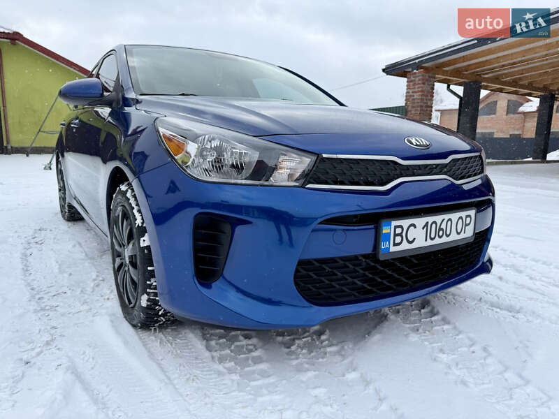 Седан Kia Rio 2019 в Львові