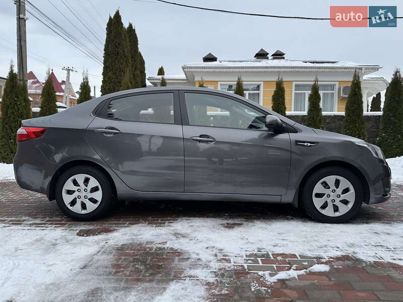 Седан Kia Rio 2012 в Киеве