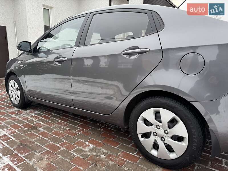 Седан Kia Rio 2012 в Киеве