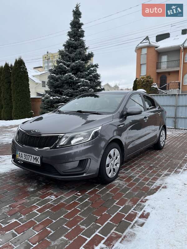 Седан Kia Rio 2012 в Киеве
