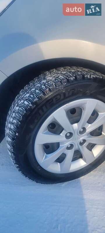 Хетчбек Kia Rio 2011 в Житомирі фото 12 Хетчбек Kia Rio 2011 в Житомирі