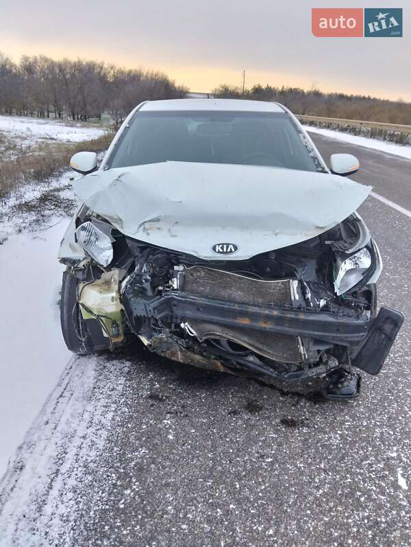 Седан Kia Rio 2014 в Николаеве