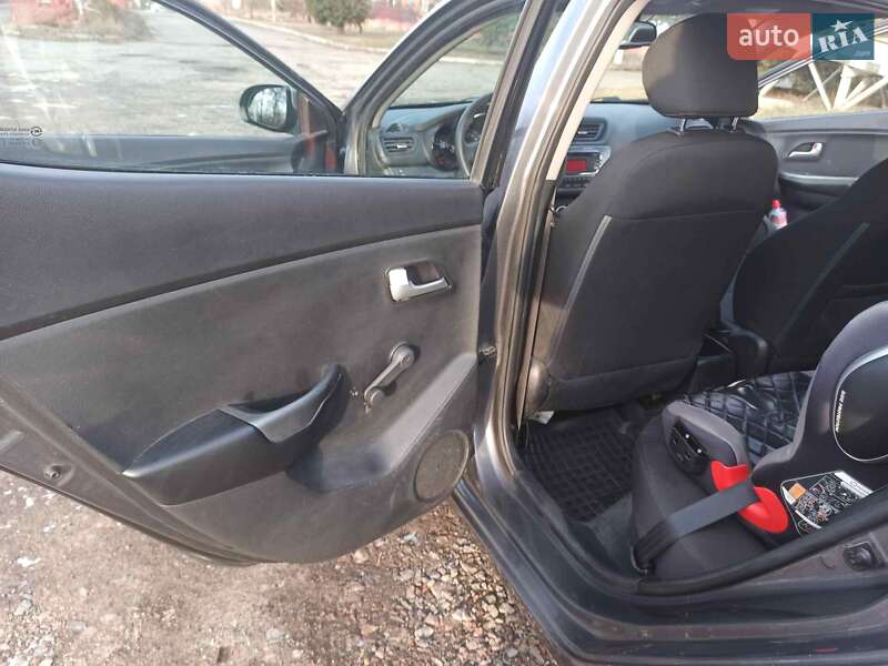 Седан Kia Rio 2013 в Полтаве