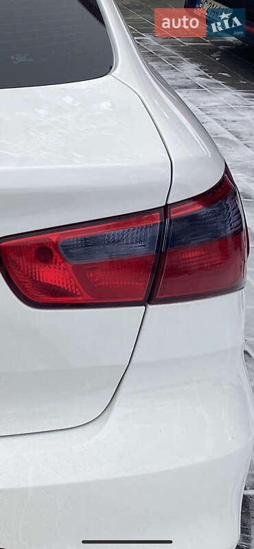 Седан Kia Rio 2017 в Львові