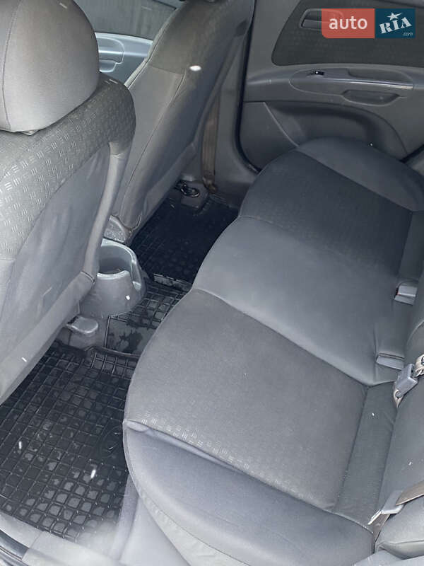 Седан Kia Rio 2007 в Харькове фото 9 Седан Kia Rio 2007 в Харькове