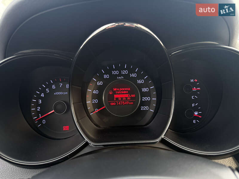 Седан Kia Rio 2013 в Полтаве