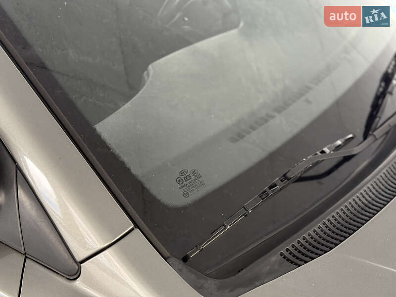 Седан Kia Rio 2010 в Харькове