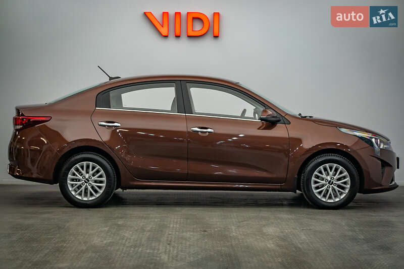 Седан Kia Rio 2021 в Киеве