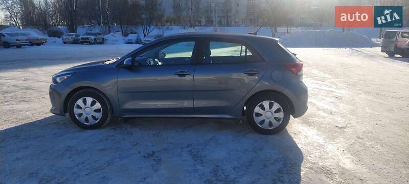 Хетчбек Kia Rio 2019 в Києві фото 4 Хетчбек Kia Rio 2019 в Києві