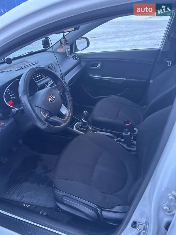 Седан Kia Rio 2013 в Овруче фото 8 Седан Kia Rio 2013 в Овруче
