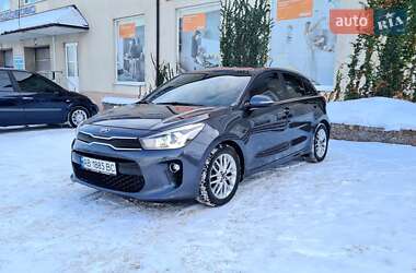 Хетчбек Kia Rio 2017 в Чернігові