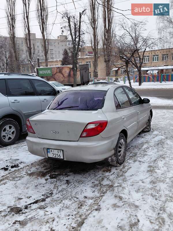 Седан Kia Rio 2002 в Києві