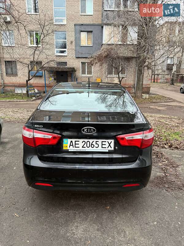 Седан Kia Rio 2012 в Кривом Роге фото 3 Седан Kia Rio 2012 в Кривом Роге