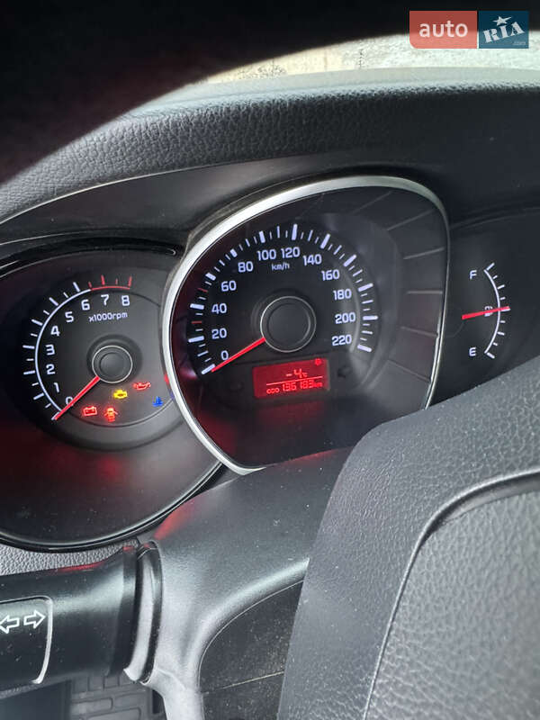 Седан Kia Rio 2011 в Шептицькому