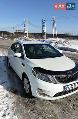 Седан Kia Rio 2013 в Львове