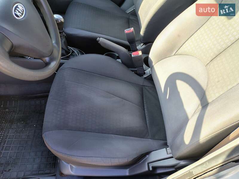 Седан Kia Rio 2007 в Житомире