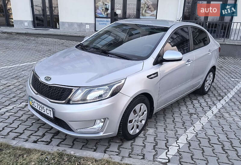 Kia Rio 2012 Kia Rio 2012