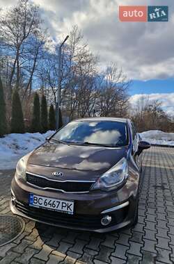 Седан Kia Rio 2015 в Львове