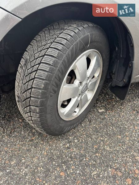 Седан Kia Rio 2011 в Киеве