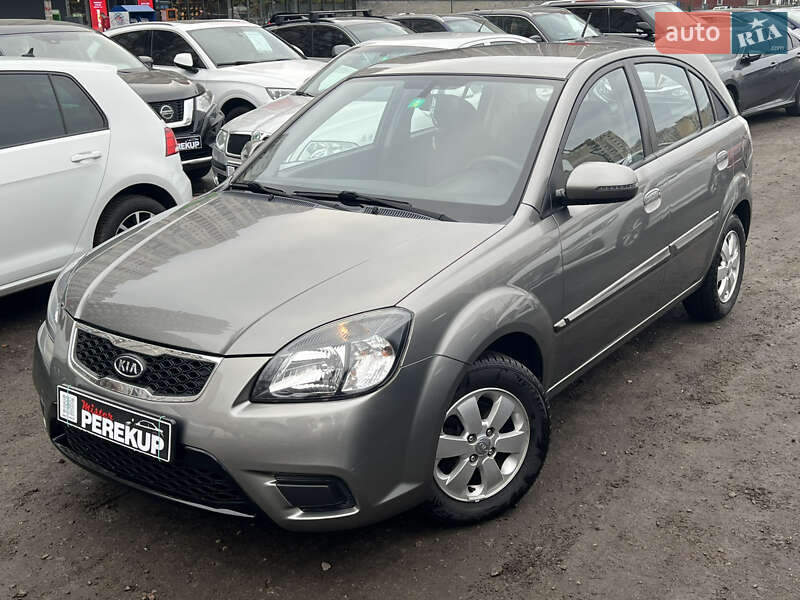 Хетчбек Kia Rio 2010 в Києві