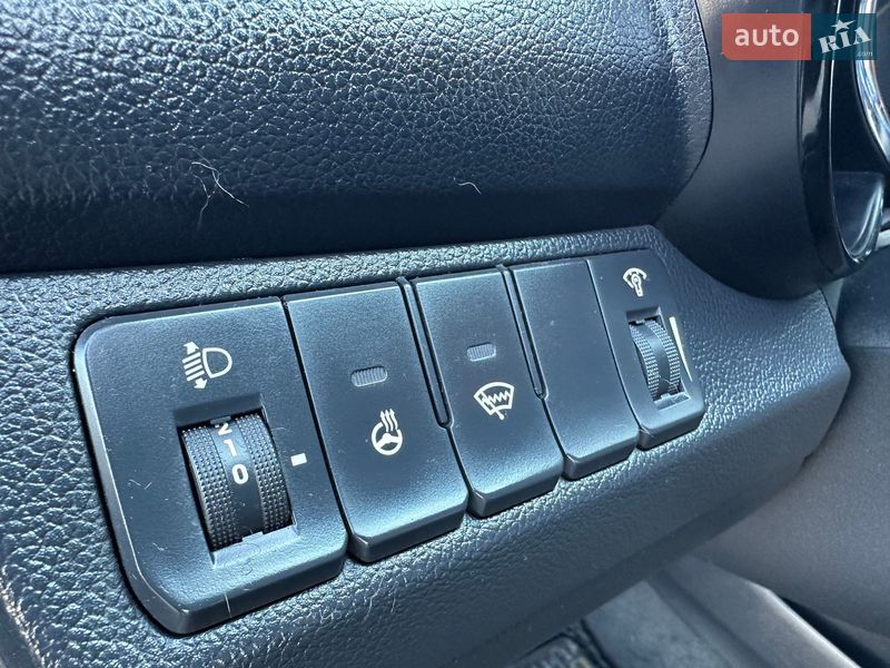 Седан Kia Rio 2012 в Хмельницком