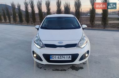 Хетчбек Kia Rio 2013 в Ужгороді