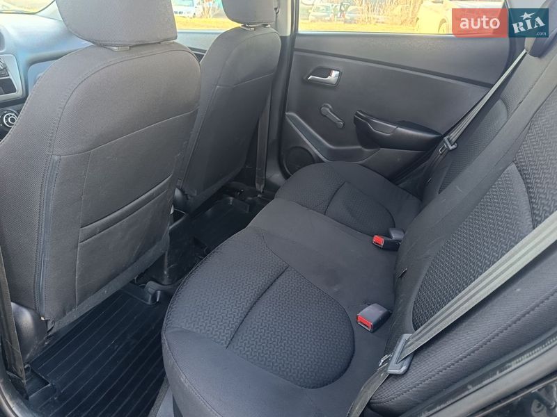Седан Kia Rio 2012 в Харькове