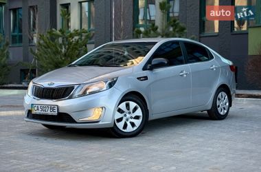 Седан Kia Rio 2011 в Києві