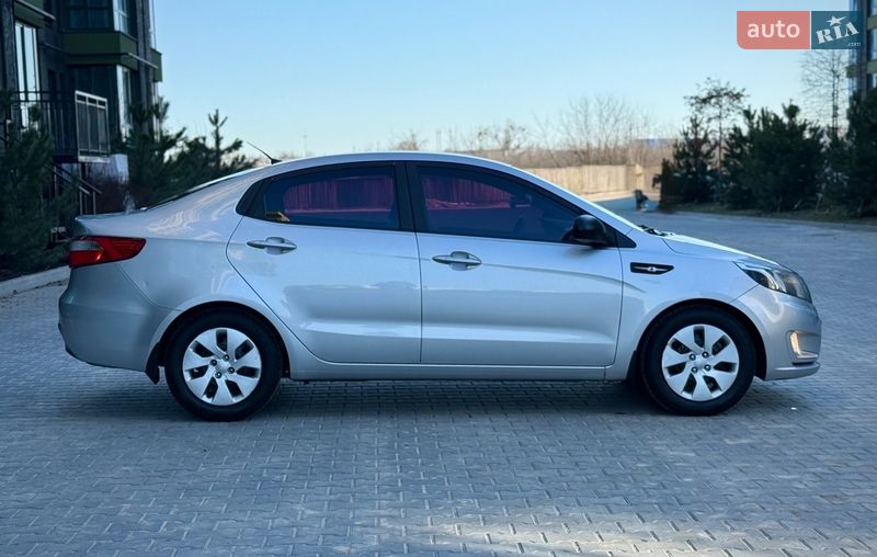 Седан Kia Rio 2011 в Киеве