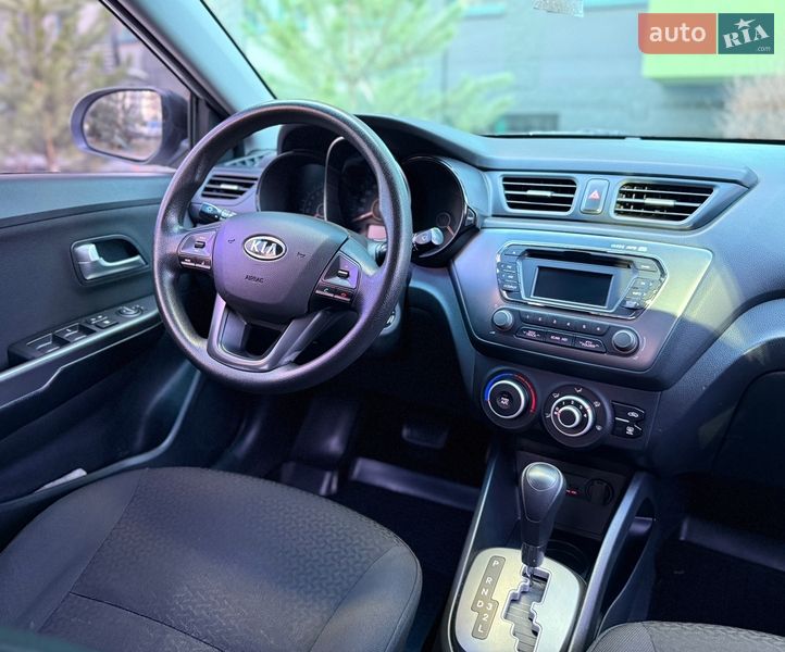 Седан Kia Rio 2011 в Киеве