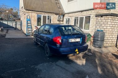 Универсал Kia Rio 2004 в Знаменке