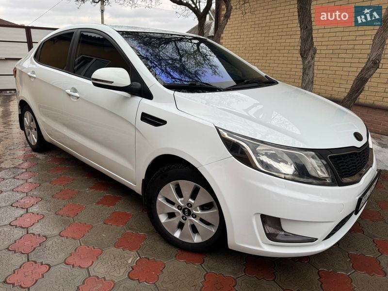 Седан Kia Rio 2013 в Харькове
