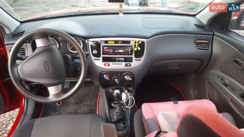 Хэтчбек Kia Rio 2006 в Львове