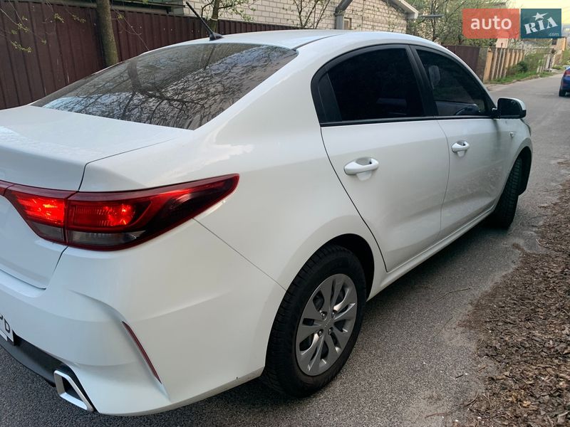 Седан Kia Rio 2022 в Киеве