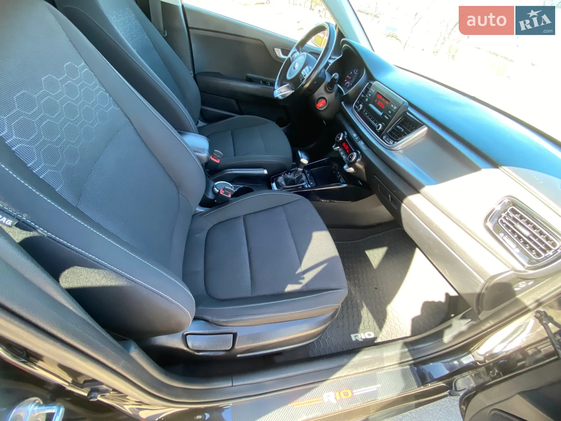 2017 Kia Rio - мініатюра 15