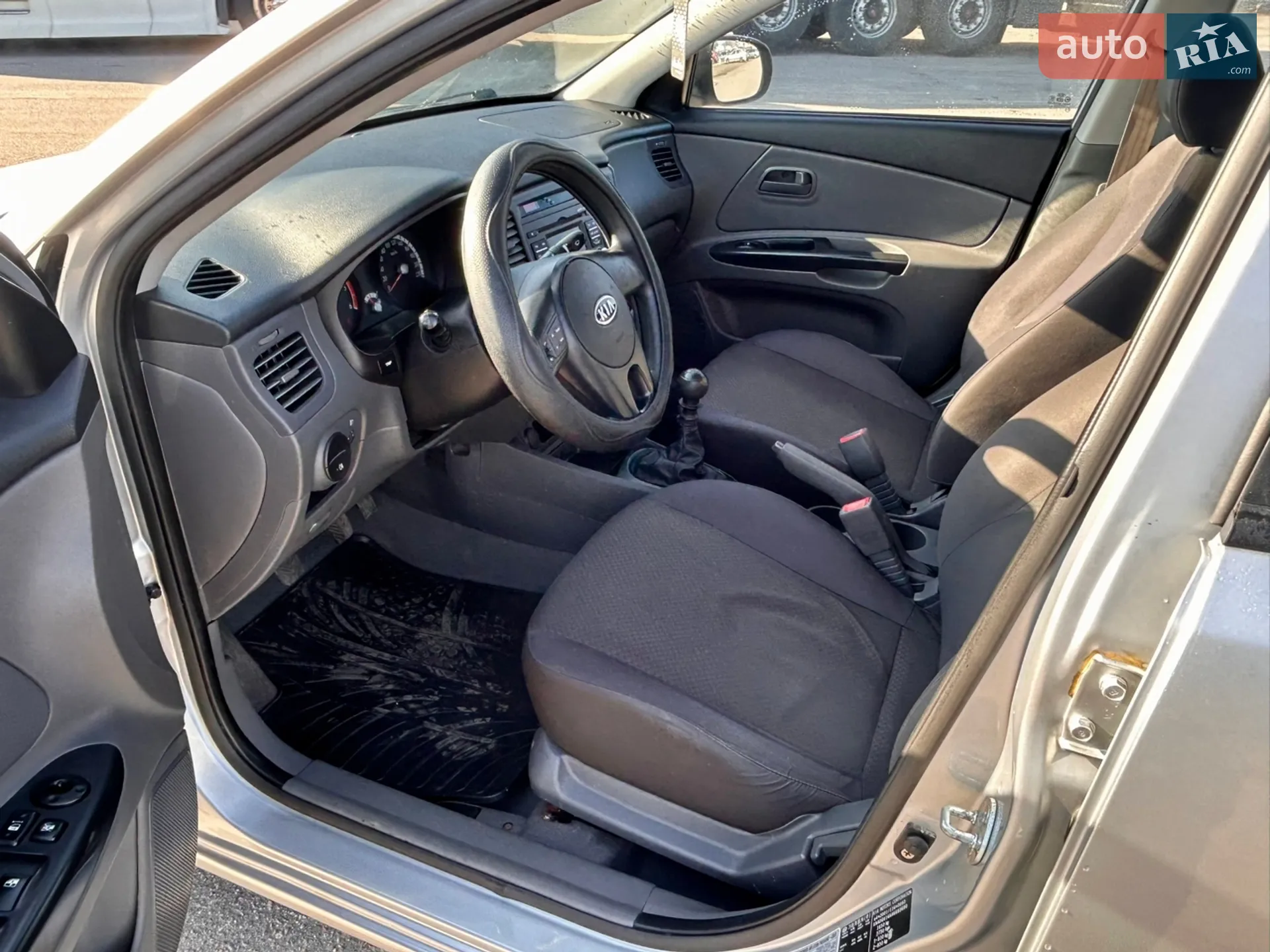 2010 Kia Rio - мініатюра 16