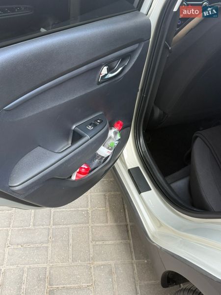 Хэтчбек Kia Rio 2018 в Одессе