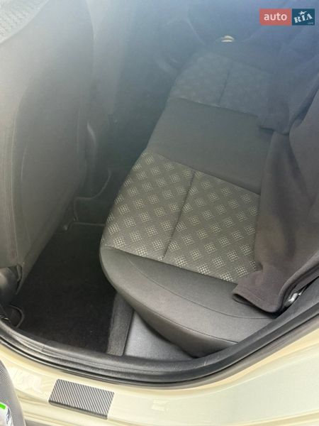 Хэтчбек Kia Rio 2018 в Одессе