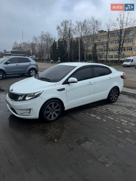 Седан Kia Rio 2013 в Белой Церкви