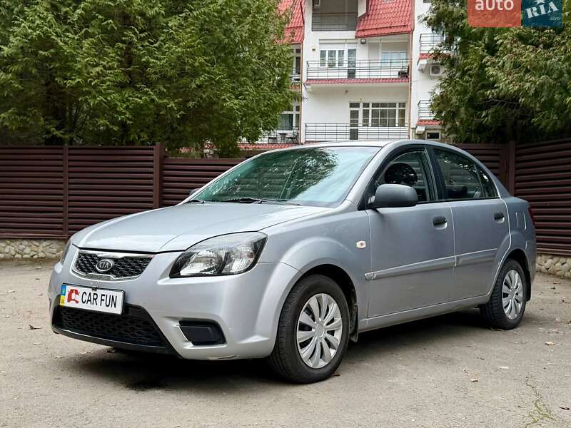 Kia Rio 2011 Kia Rio 2011