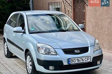 Хэтчбек Kia Rio 2006 в Тернополе