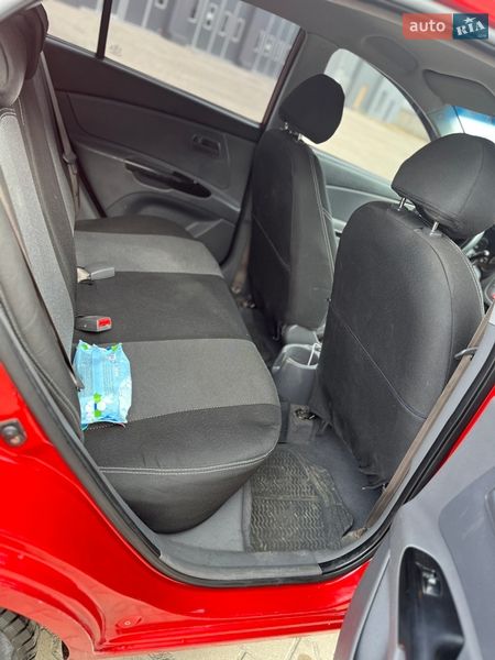 Седан Kia Rio 2010 в Вишневом