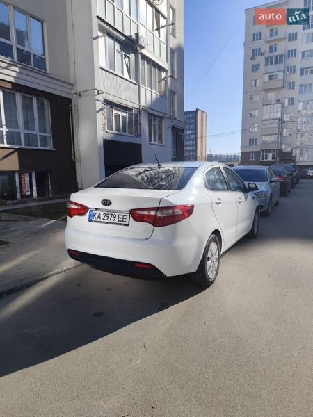 Седан Kia Rio 2012 в Чернигове