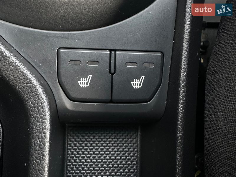 Седан Kia Rio 2012 в Ладыжине фото 24 Седан Kia Rio 2012 в Ладыжине