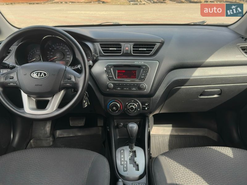 Седан Kia Rio 2012 в Ладыжине фото 11 Седан Kia Rio 2012 в Ладыжине