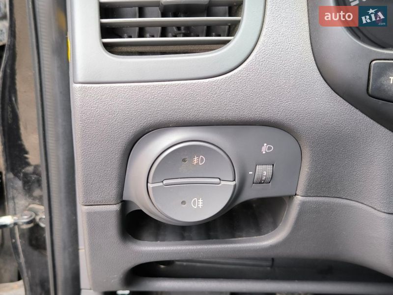 Хетчбек Kia Rio 2009 в Рівному